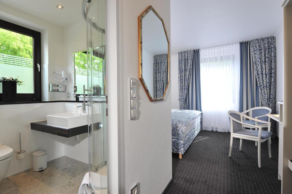 Hotel Spiegel Koln Ruang foto