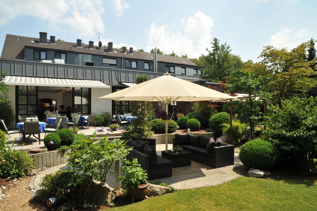 Hotel Spiegel Koln Bagian luar foto