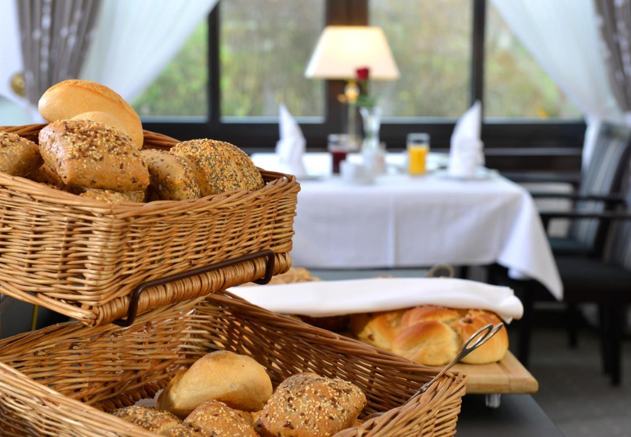Hotel Spiegel Koln Bagian luar foto