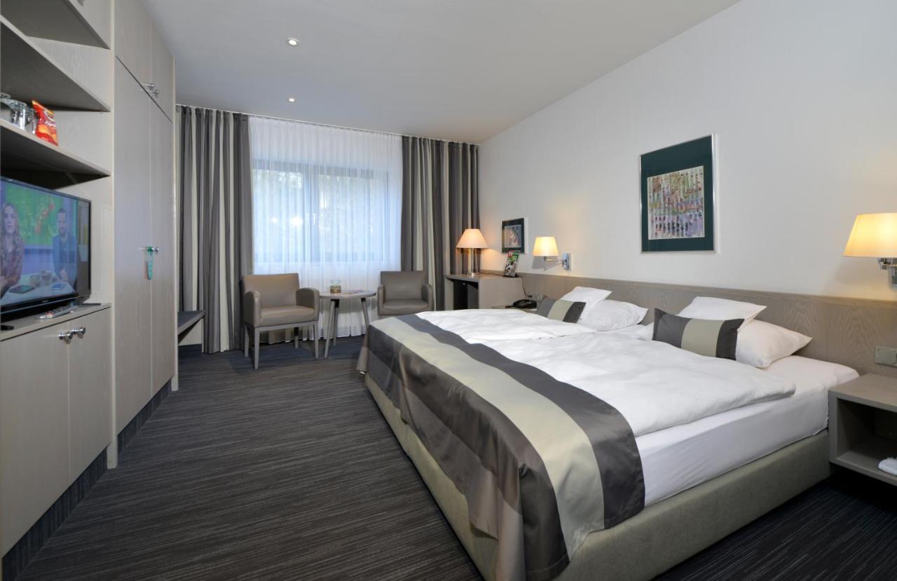 Hotel Spiegel Koln Bagian luar foto
