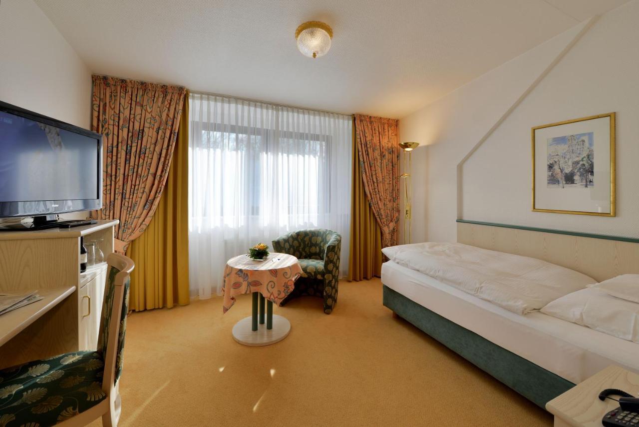 Hotel Spiegel Koln Bagian luar foto