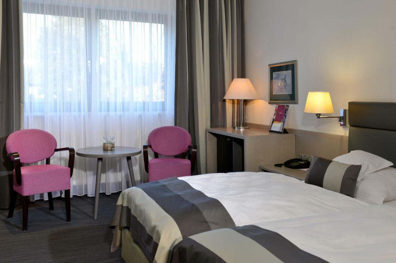 Hotel Spiegel Koln Bagian luar foto